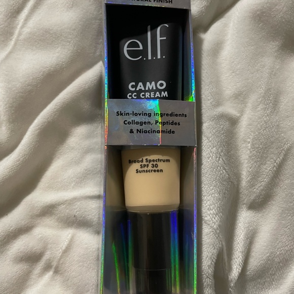 makeup - Picture 3 of 3